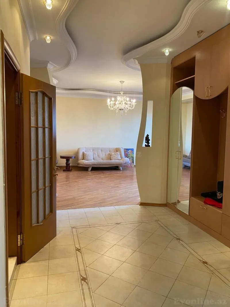 Satılır 4 otaqlı Mənzil Yeni tikili 200 m² Nizami m. - şəkil 18