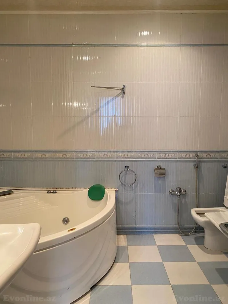 Satılır 4 otaqlı Mənzil Yeni tikili 200 m² Nizami m. - şəkil 22