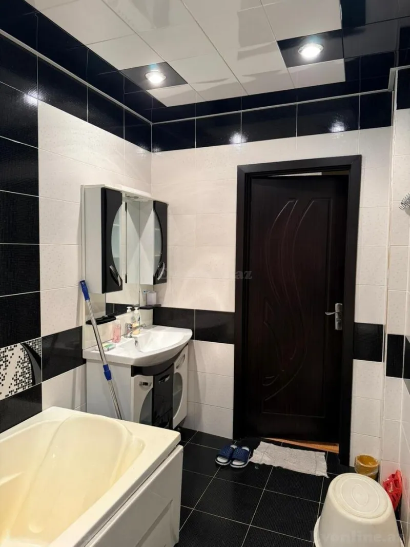 Satılır 3 otaqlı Mənzil Yeni tikili 85 m² Neftçilər m. - şəkil 12