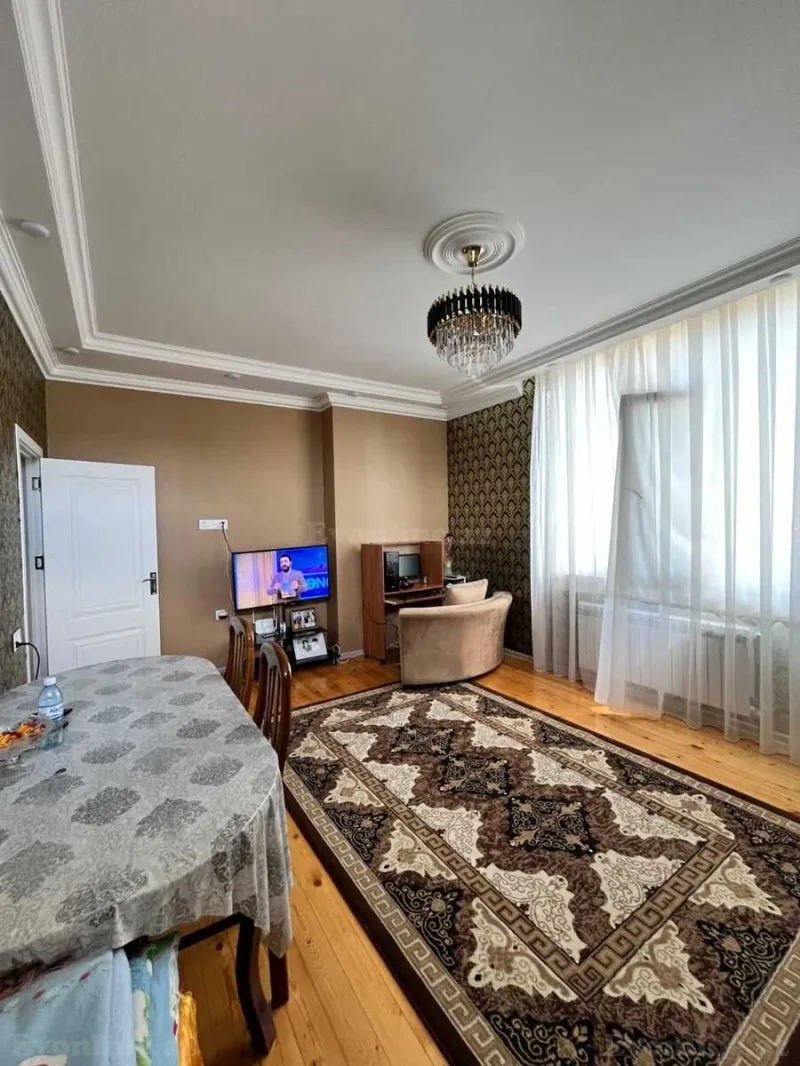 Satılır 2 otaqlı Mənzil Köhnə tikili 78 m² Sabunçu r. - şəkil 2