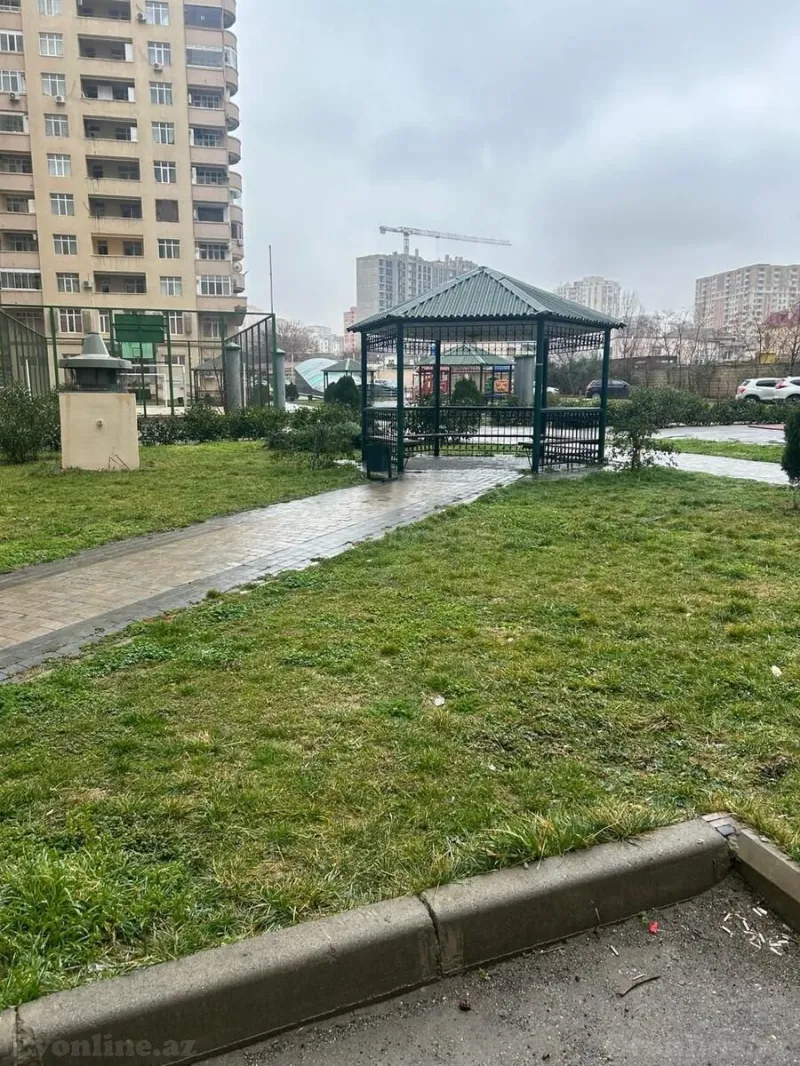 4 otaqlı Mənzil 197 m² Yasamal Satılır