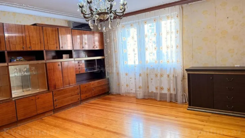 3 otaqlı Mənzil 120 m² Qara Qarayev m. Kirayə verilir