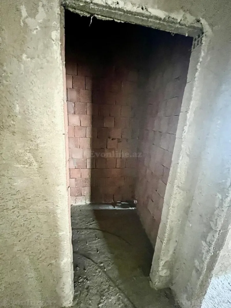 Satılır 4 otaqlı Mənzil Yeni tikili 132 m² Səbail r. - şəkil 5