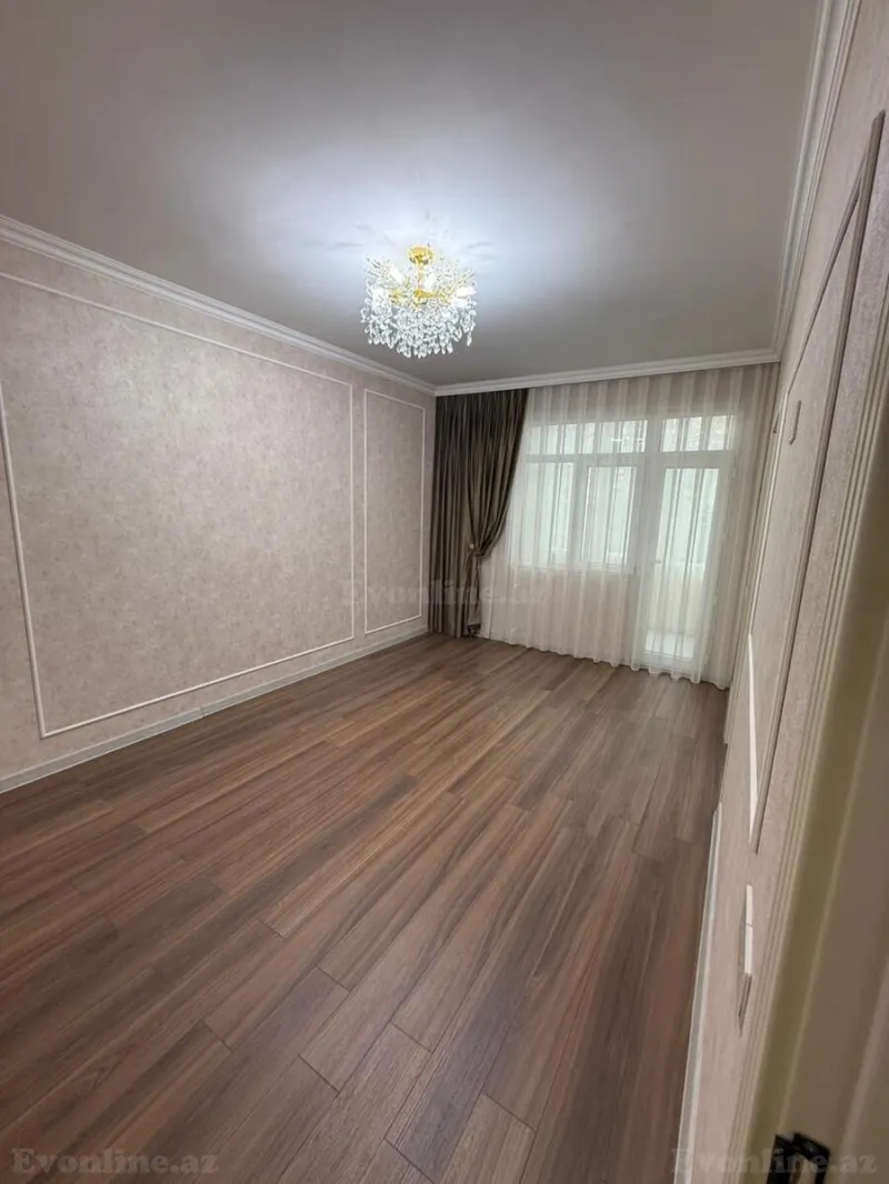 Satılır 3 otaqlı Mənzil Köhnə tikili 68 m² Memar Əcəmi m.