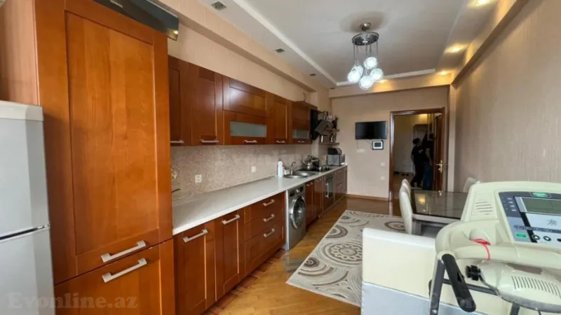 Satılır 4 otaqlı Mənzil Yeni tikili 155 m² Memar Əcəmi m. - şəkil 8