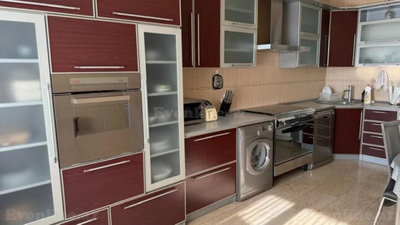 Kirayə verilir 4 otaqlı Mənzil Yeni tikili 200 m² Nizami m. - şəkil 6