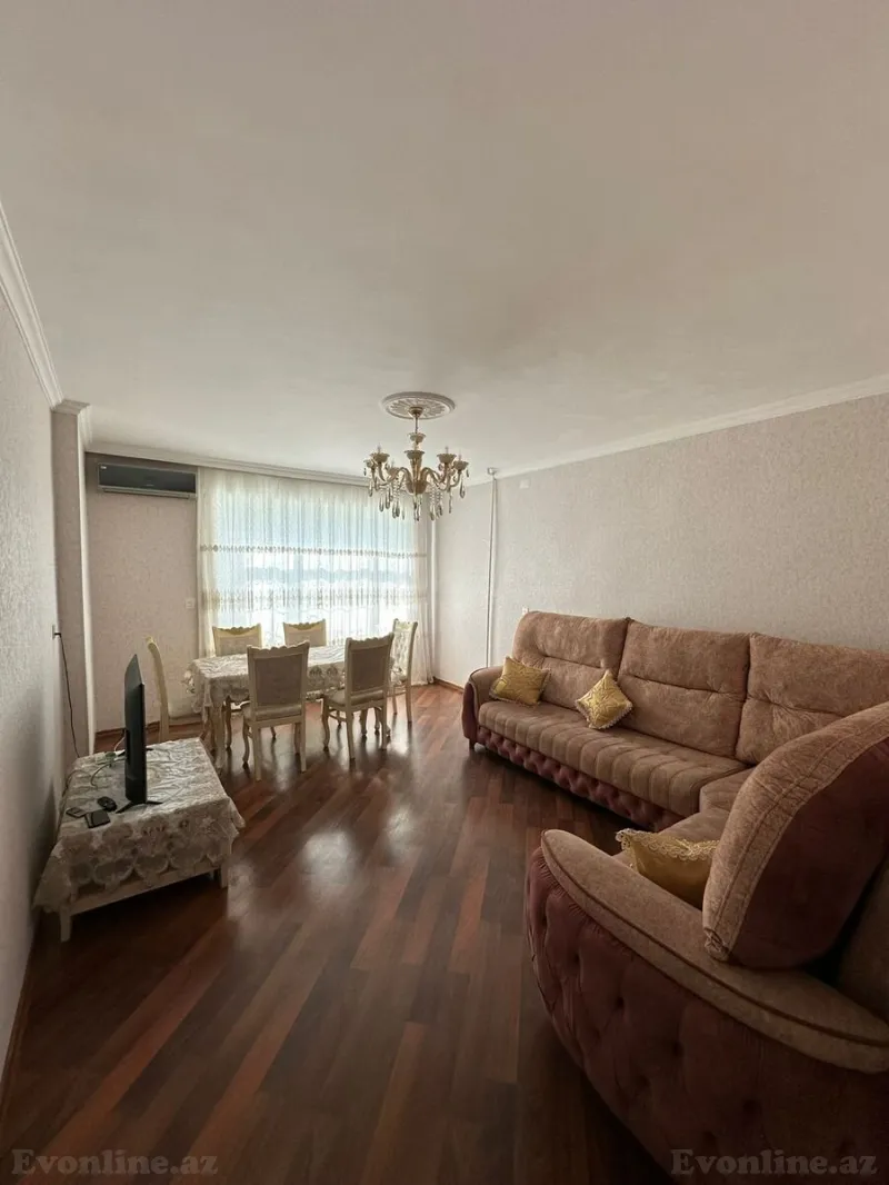 Satılır 2 otaqlı Mənzil Köhnə tikili 50 m² Qaraçuxur