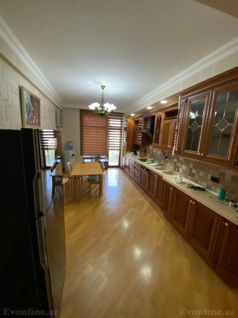 Kirayə verilir 3 otaqlı Mənzil Yeni tikili 180 m² 28 May m. - şəkil 9