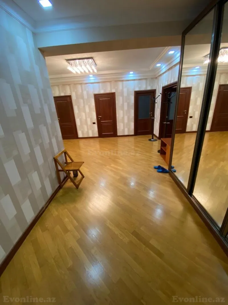 Kirayə verilir 3 otaqlı Mənzil Yeni tikili 180 m² 28 May m. - şəkil 10