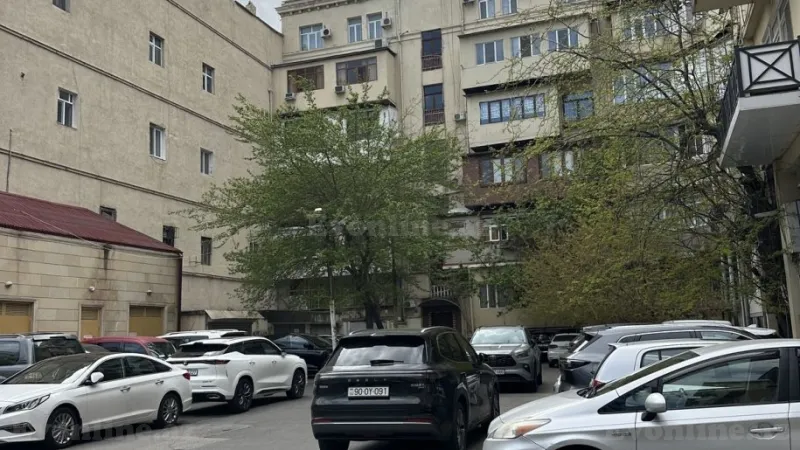 Satılır 3 otaqlı Mənzil Köhnə tikili 90 m² Sahil m. - şəkil 3