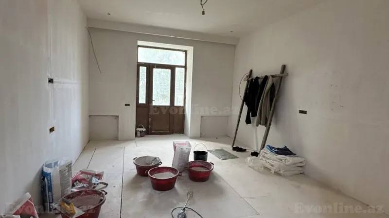 Satılır 3 otaqlı Mənzil Köhnə tikili 90 m² Sahil m. - şəkil 12