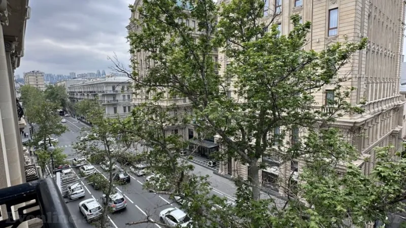 Satılır 3 otaqlı Mənzil Köhnə tikili 90 m² Sahil m. - şəkil 14