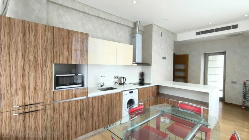 Kirayə verilir 4 otaqlı Mənzil Yeni tikili 200 m² Xətai m. - şəkil 13