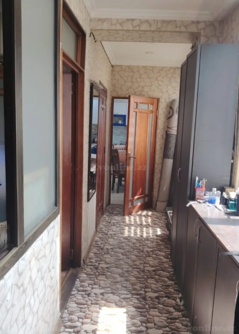 Satılır 4 otaqlı Mənzil Köhnə tikili 121 m² Yasamal - şəkil 5