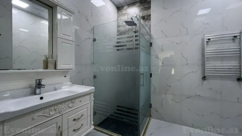 Kirayə verilir 3 otaqlı Mənzil Yeni tikili 130 m² Xətai r. - şəkil 11