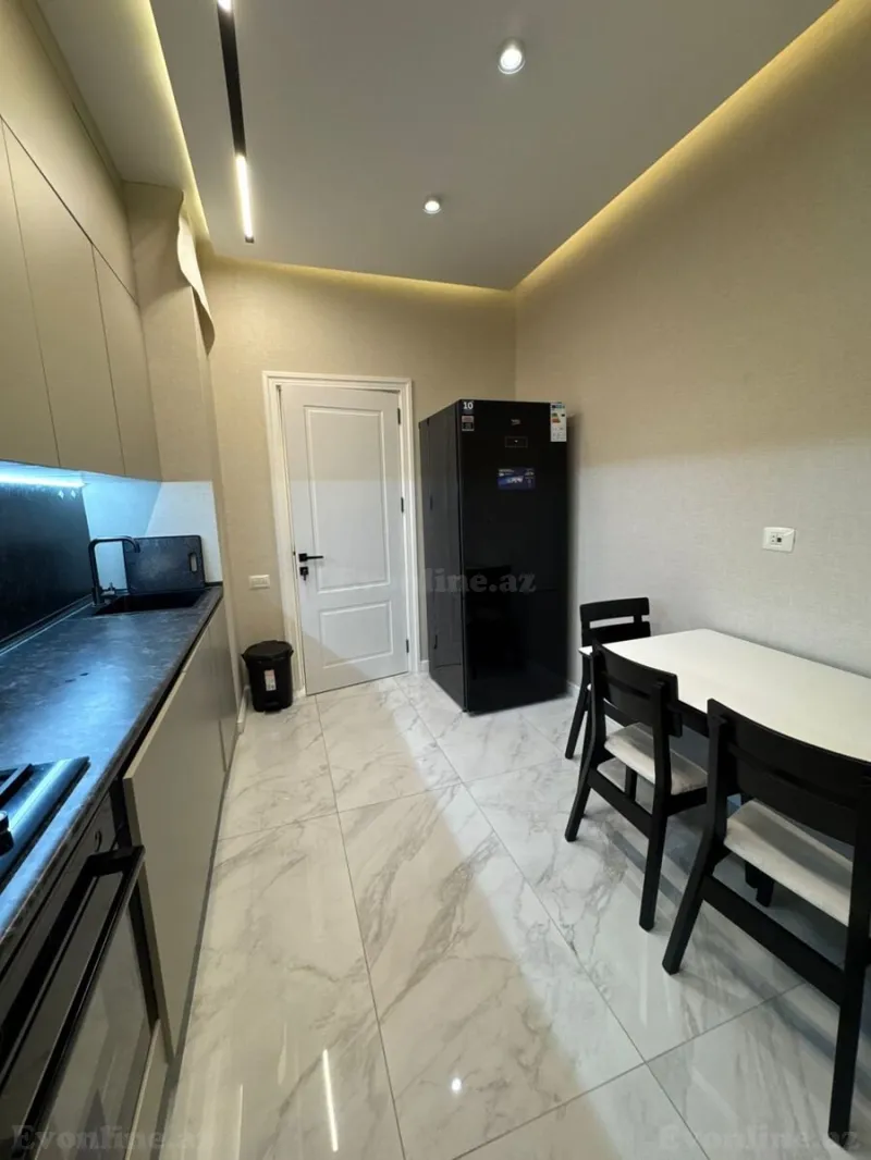Kirayə verilir 2 otaqlı Mənzil Yeni tikili 85 m² Memar Əcəmi m. - şəkil 6