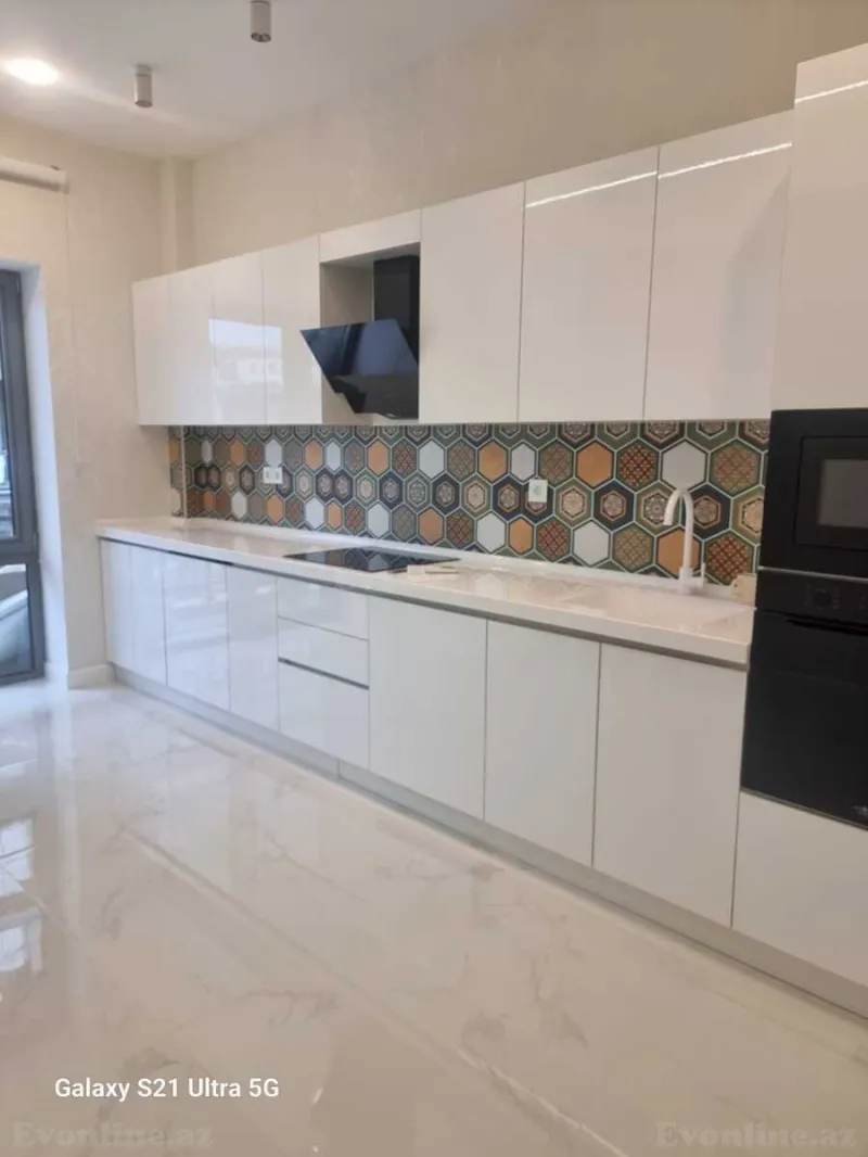 Kirayə verilir 3 otaqlı Mənzil Yeni tikili 130 m² Xətai r. - şəkil 7