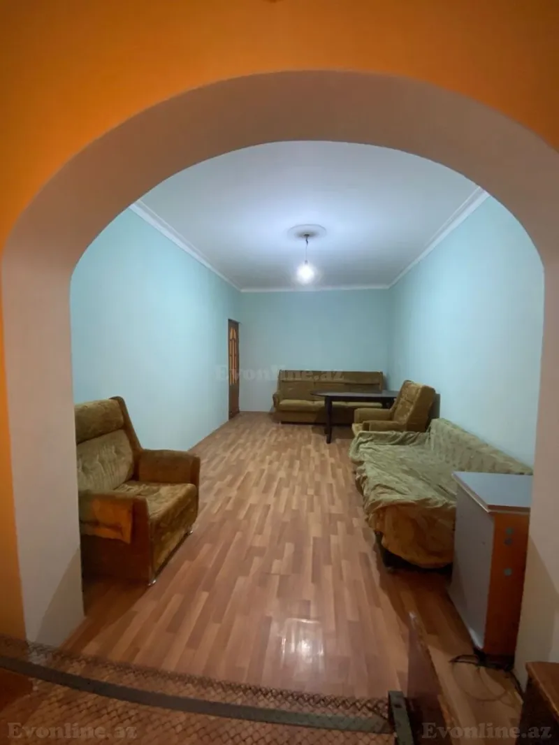 Satılır 2 otaqlı Mənzil Köhnə tikili 70 m² Elmlər Akademiyası m.
