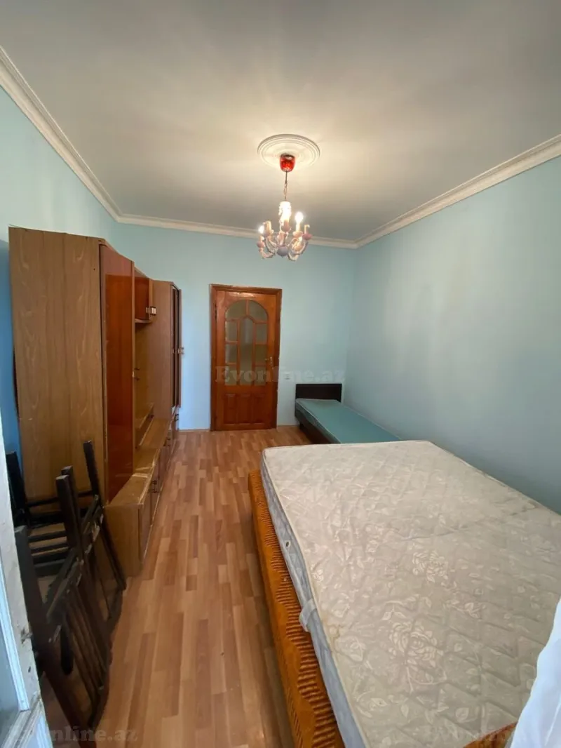 Satılır 2 otaqlı Mənzil Köhnə tikili 70 m² Elmlər Akademiyası m. - şəkil 6
