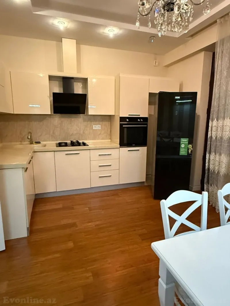 Kirayə verilir 3 otaqlı Mənzil Yeni tikili 115 m² 28 May m. - şəkil 9