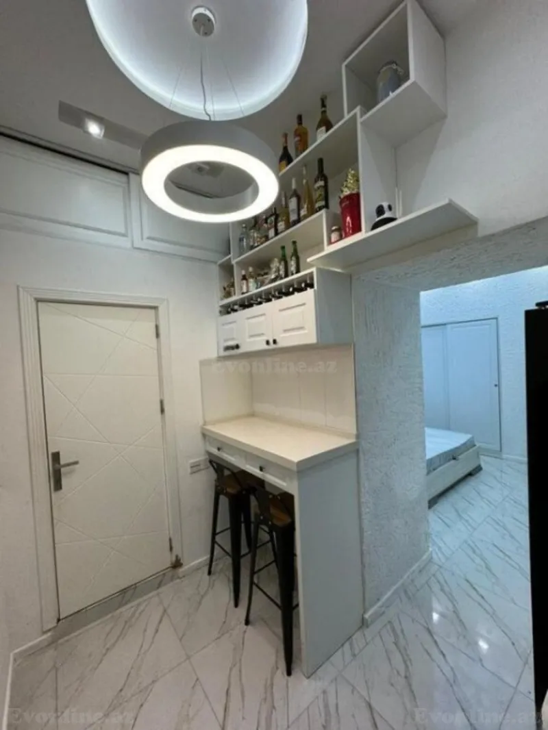 Satılır 1 otaqlı Mənzil Köhnə tikili 33 m² Sahil m. - şəkil 6