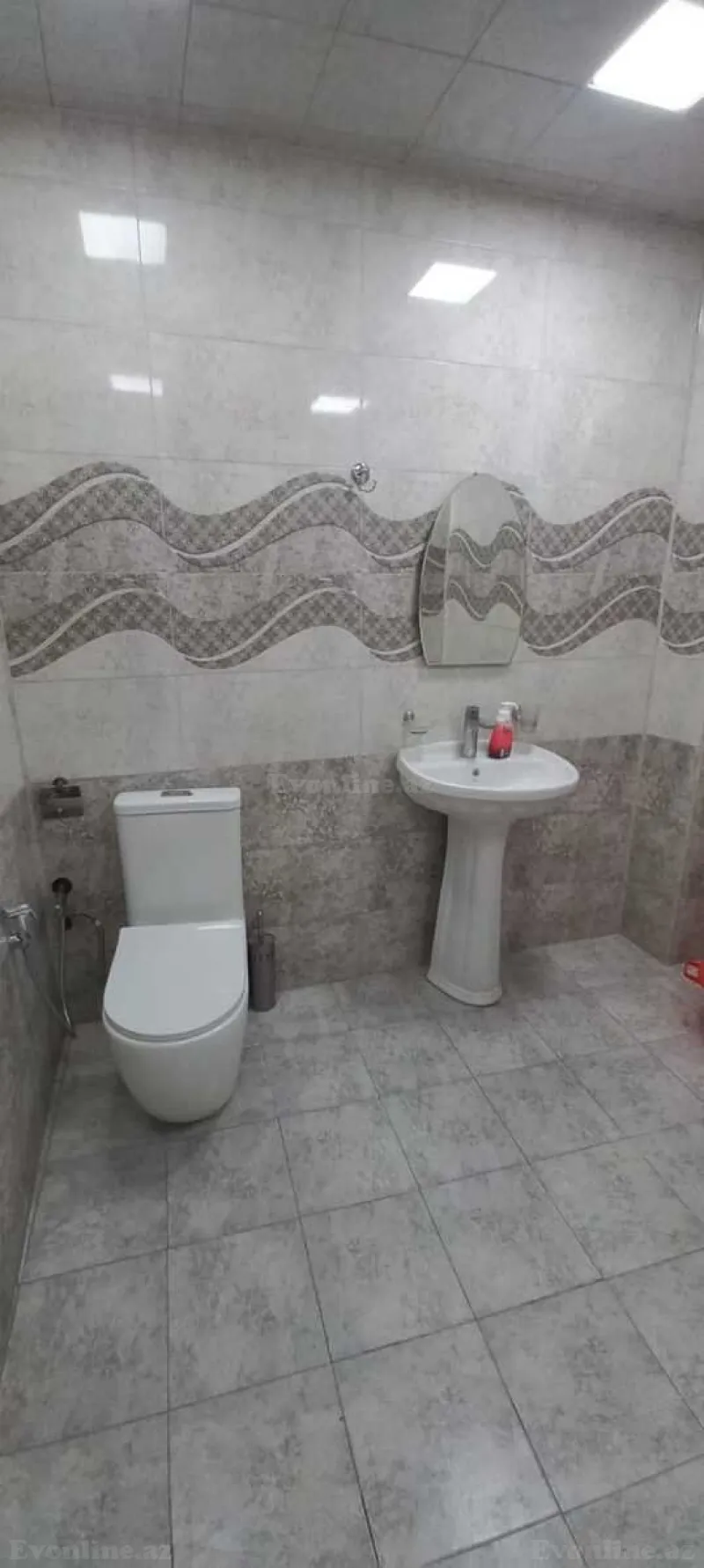 Kirayə verilir 3 otaqlı Mənzil Köhnə tikili 80 m² 28 May m. - şəkil 17