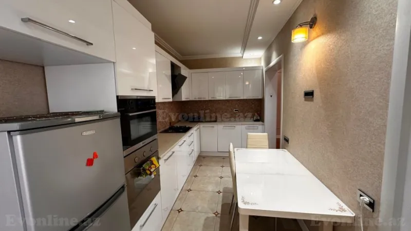 Kirayə verilir 2 otaqlı Mənzil Yeni tikili 90 m² Nəsimi r. - şəkil 2