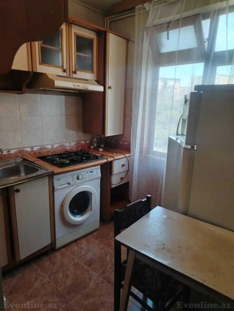 Kirayə verilir 3 otaqlı Mənzil Köhnə tikili 60 m² 4-cü mikrorayon - şəkil 3