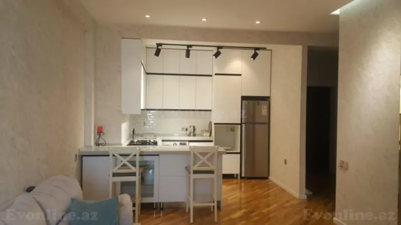Satılır 3 otaqlı Mənzil Yeni tikili 90 m² Xətai r. - şəkil 2