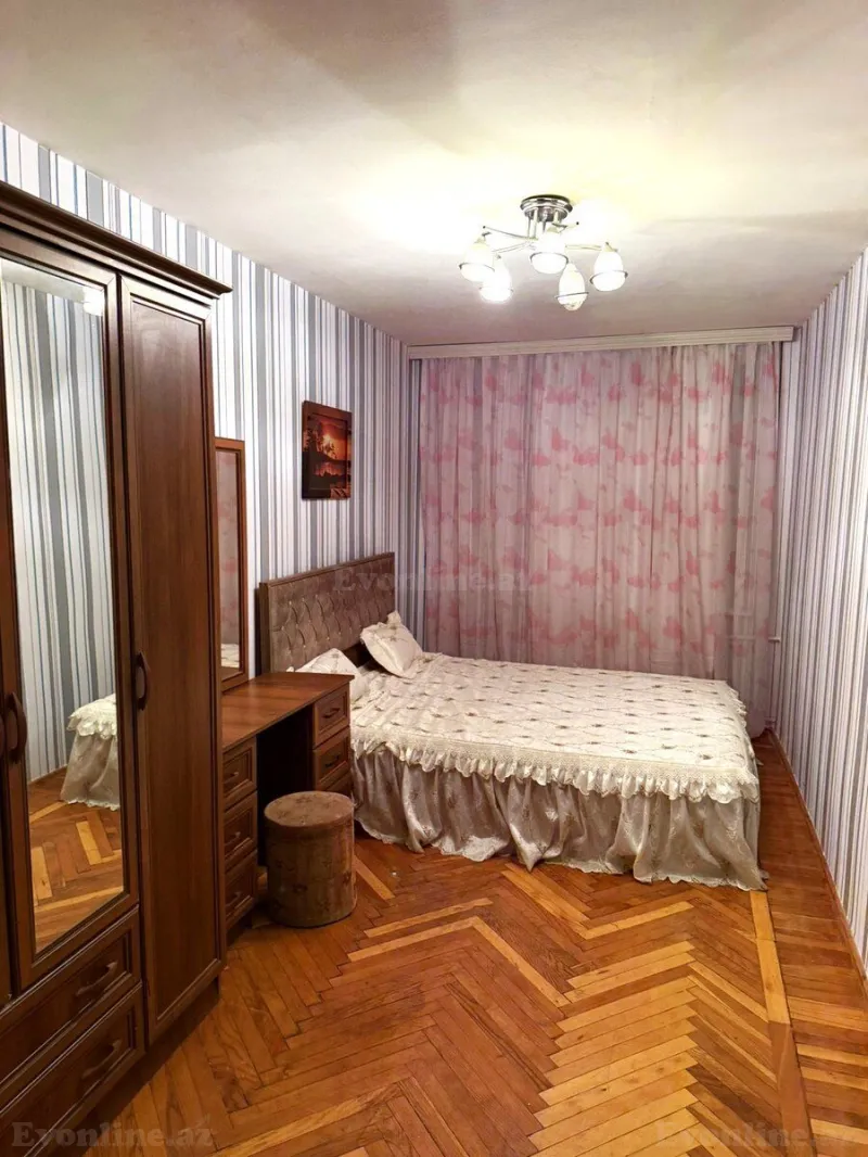 Kirayə verilir 3 otaqlı Mənzil Köhnə tikili 70 m² Elmlər Akademiyası m. - şəkil 2