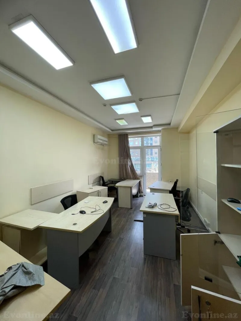 Kirayə verilir Ofis 820 m² 28 May m. - şəkil 13