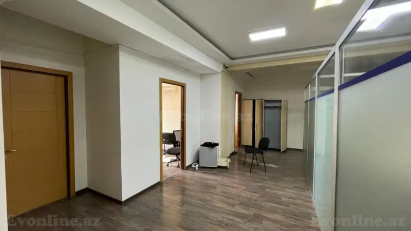 Kirayə verilir Ofis 820 m² 28 May m. - şəkil 14