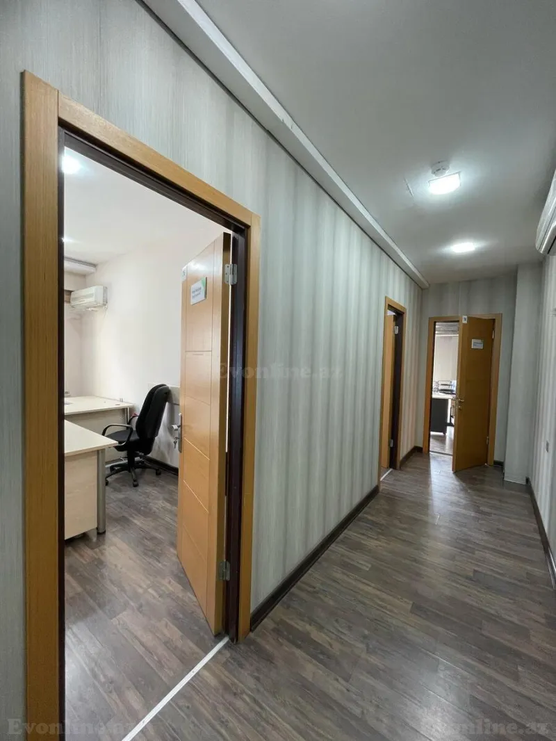 Kirayə verilir Ofis 820 m² 28 May m. - şəkil 19