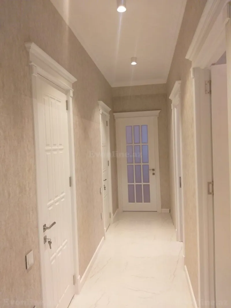 Kirayə verilir 3 otaqlı Mənzil Yeni tikili 110 m² İnşaatçılar m. - şəkil 3