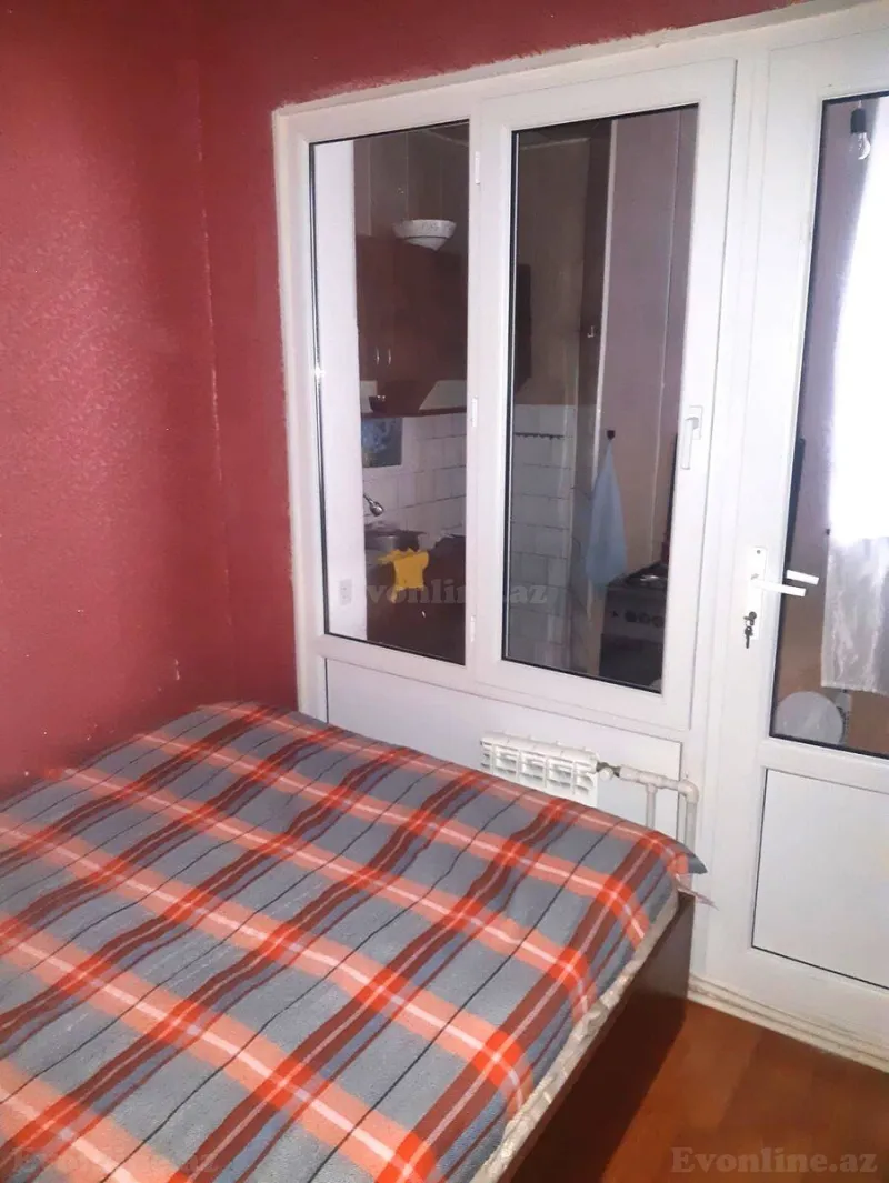 Kirayə verilir 2 otaqlı Mənzil Köhnə tikili 50 m² Xətai r. - şəkil 3