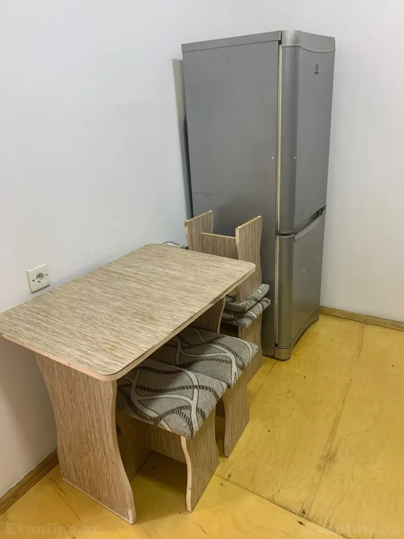 Kirayə verilir 3 otaqlı Mənzil Köhnə tikili 120 m² Xətai r. - şəkil 2