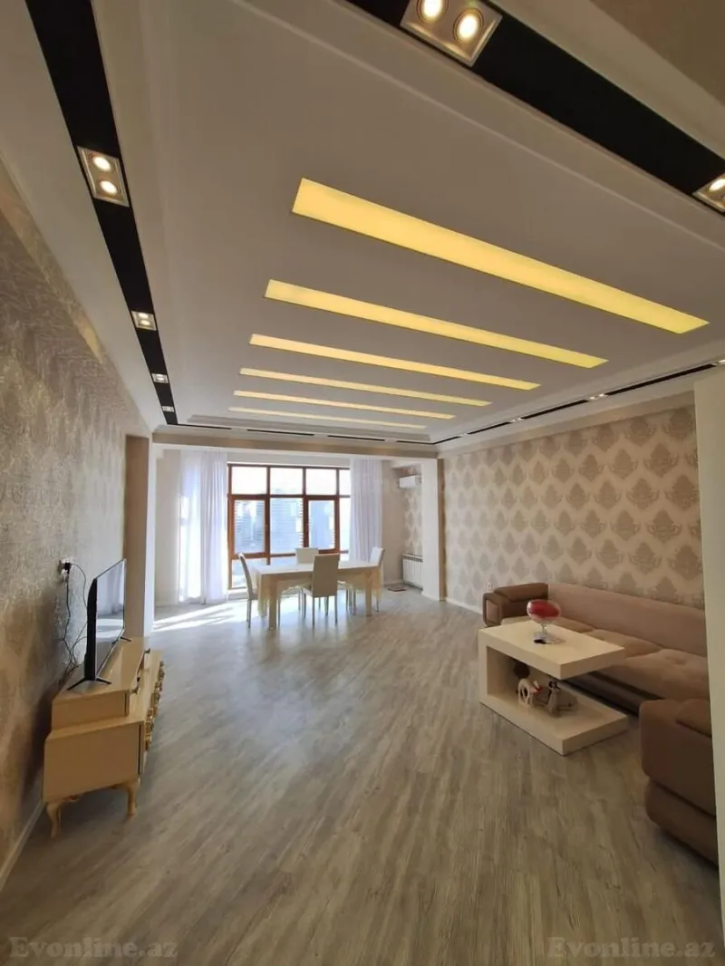 Kirayə verilir 3 otaqlı Mənzil Yeni tikili 125 m² İnşaatçılar m.