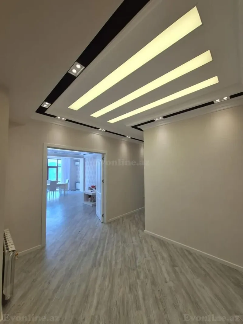 Kirayə verilir 3 otaqlı Mənzil Yeni tikili 125 m² İnşaatçılar m. - şəkil 4