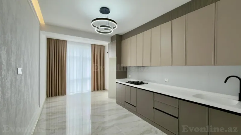Satılır 3 otaqlı Mənzil Yeni tikili 140 m² Səbail r.