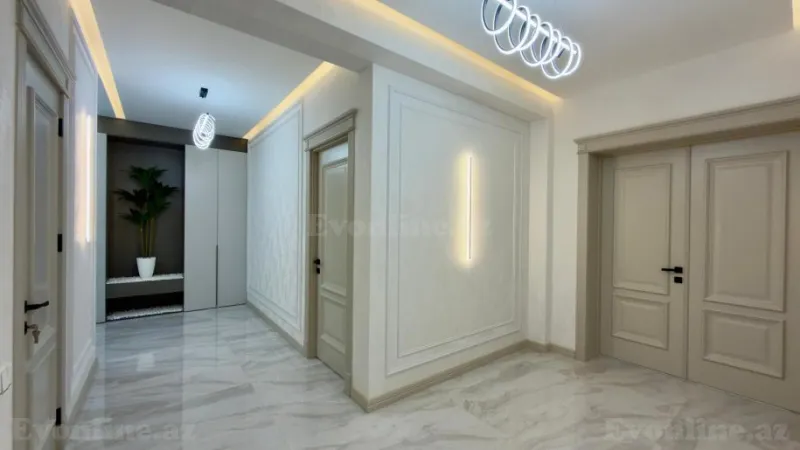 Satılır 3 otaqlı Mənzil Yeni tikili 140 m² Səbail r. - şəkil 3