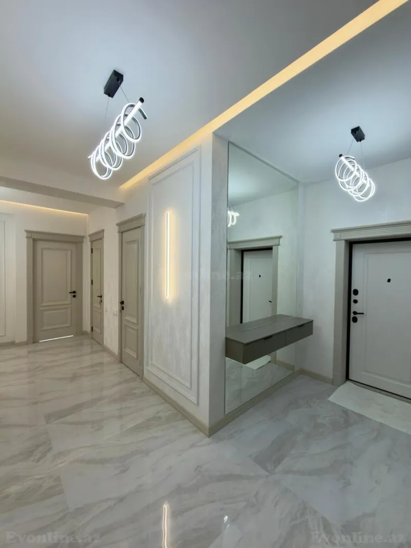 Satılır 3 otaqlı Mənzil Yeni tikili 140 m² Səbail r. - şəkil 6