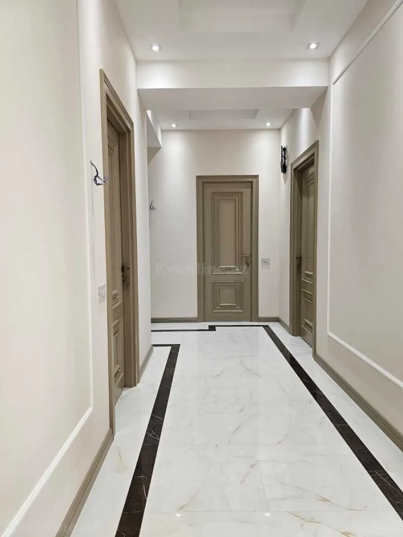 Satılır 4 otaqlı Mənzil Yeni tikili 130 m² Nizami m. - şəkil 7