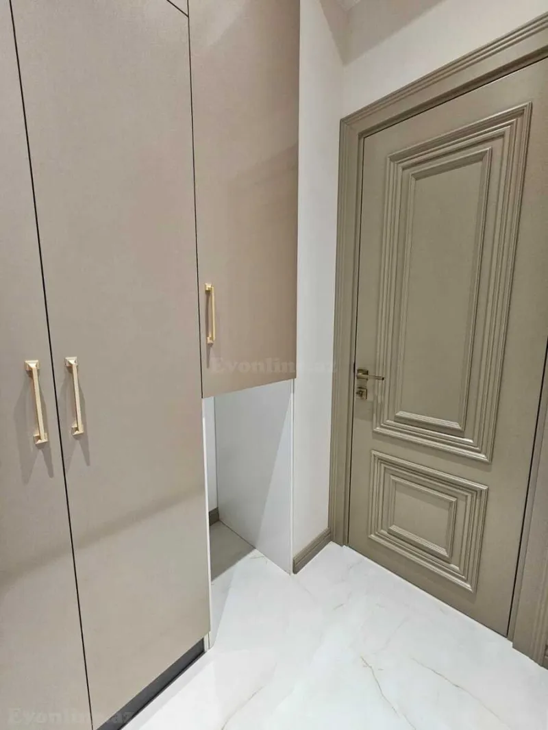 Satılır 4 otaqlı Mənzil Yeni tikili 130 m² Nizami m. - şəkil 11