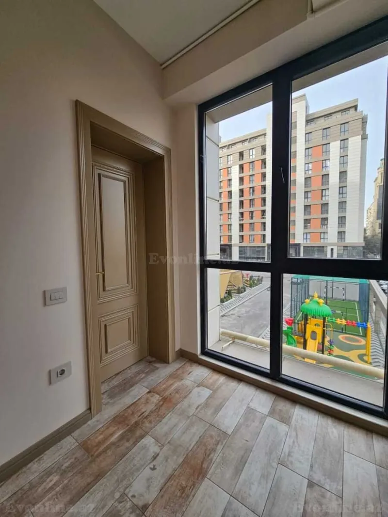 Satılır 4 otaqlı Mənzil Yeni tikili 130 m² Nizami m. - şəkil 22