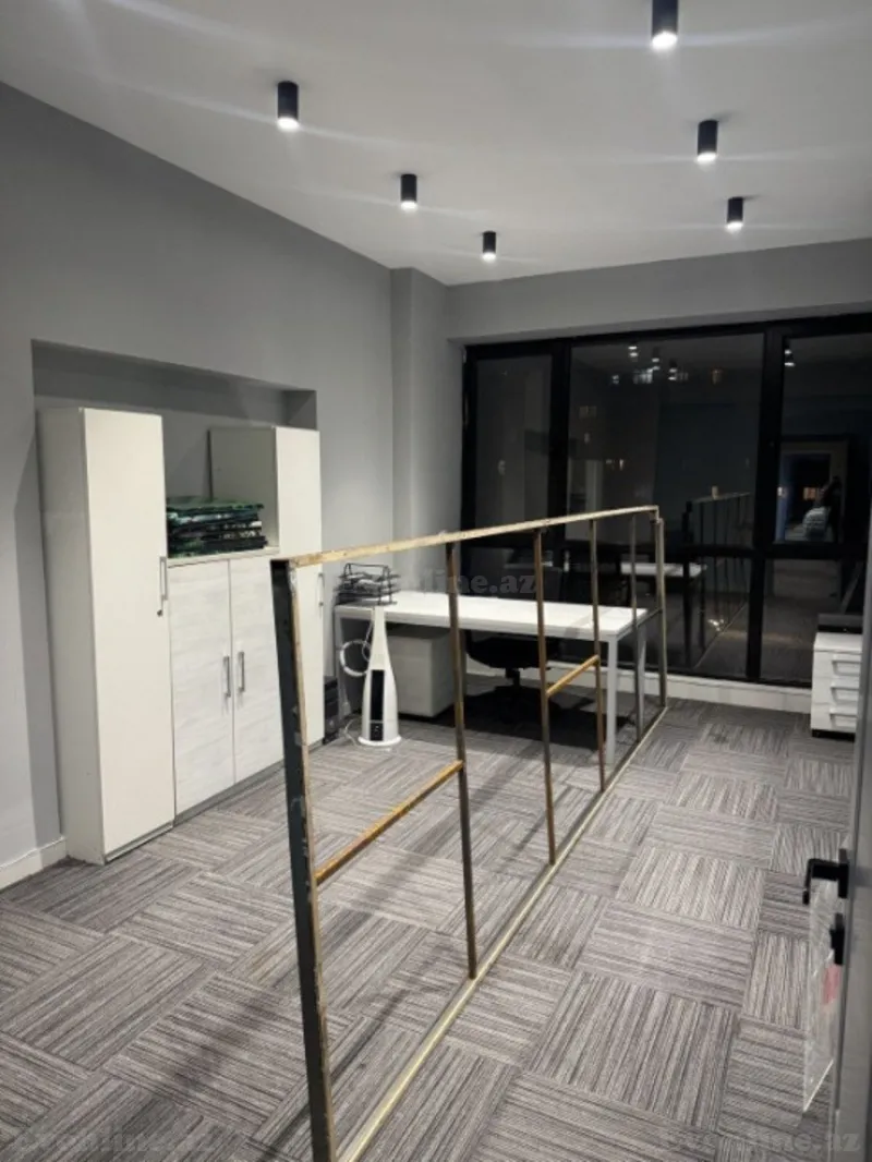 Kirayə verilir Ofis 250 m² Memar Əcəmi m. - şəkil 5