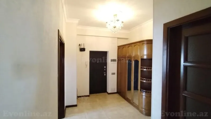 Kirayə verilir 3 otaqlı Mənzil Yeni tikili 145 m² Yasamal