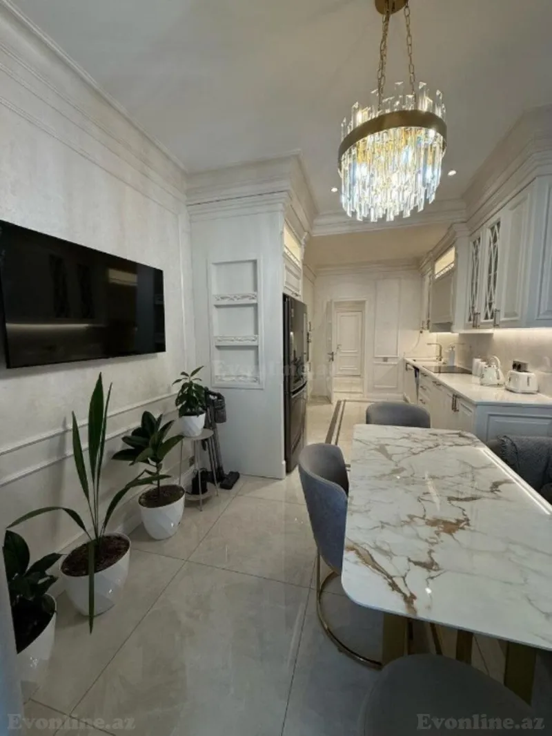 Satılır 4 otaqlı Mənzil Yeni tikili 211 m² Xətai m. - şəkil 9
