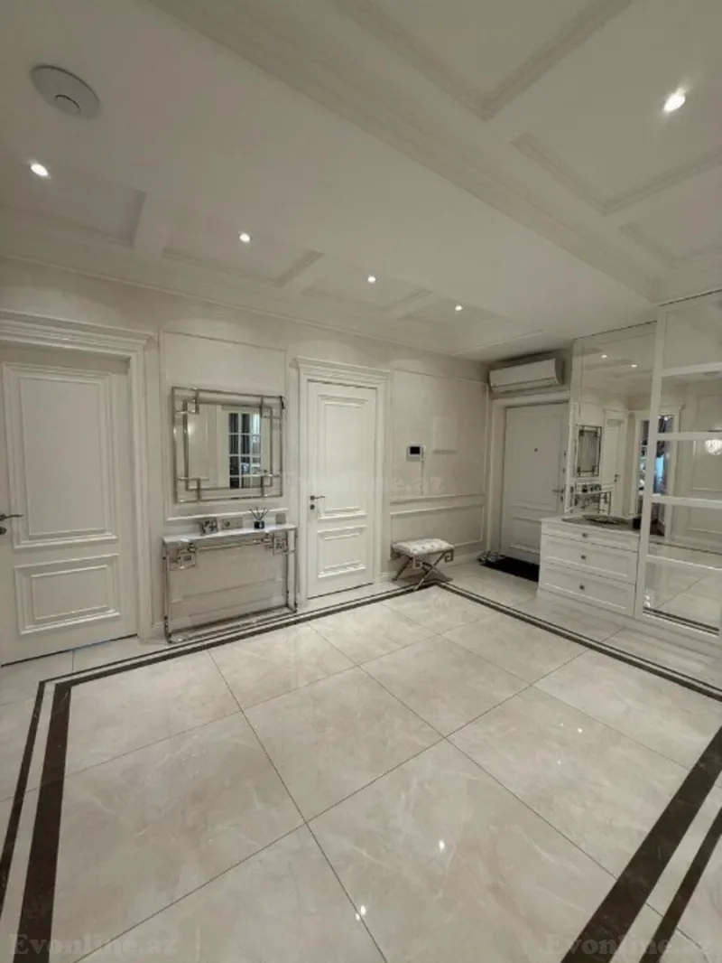 Satılır 4 otaqlı Mənzil Yeni tikili 211 m² Xətai m. - şəkil 14