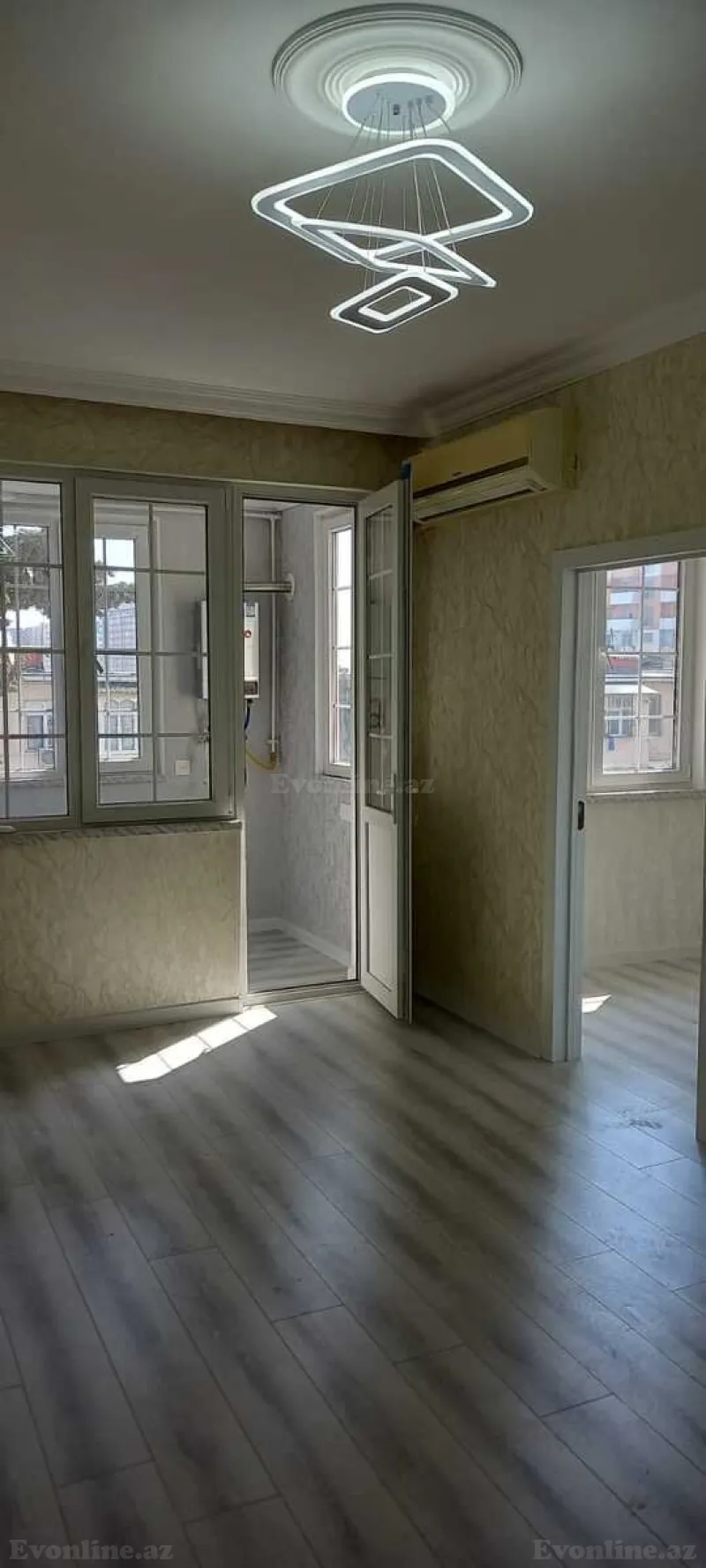 Satılır 3 otaqlı Mənzil Köhnə tikili 55 m² Memar Əcəmi m. - şəkil 4