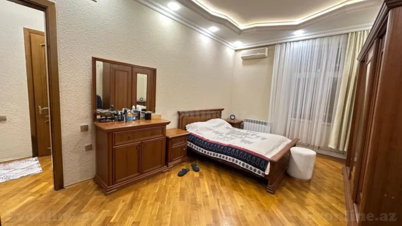 Satılır 3 otaqlı Mənzil Köhnə tikili 80 m² Nəsimi r. - şəkil 8